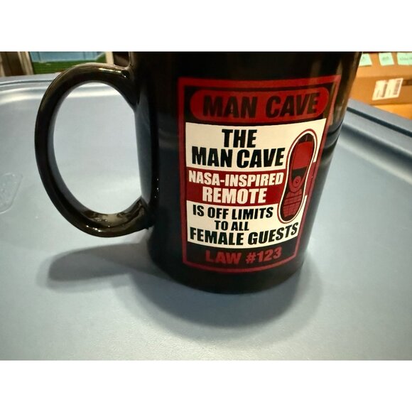 Man Cave Mug - Picture 4 of 5